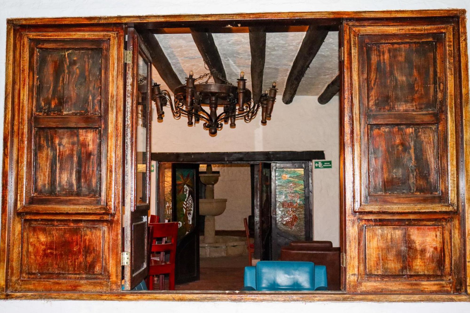 Отель Casona Quesada Суэска Экстерьер фото