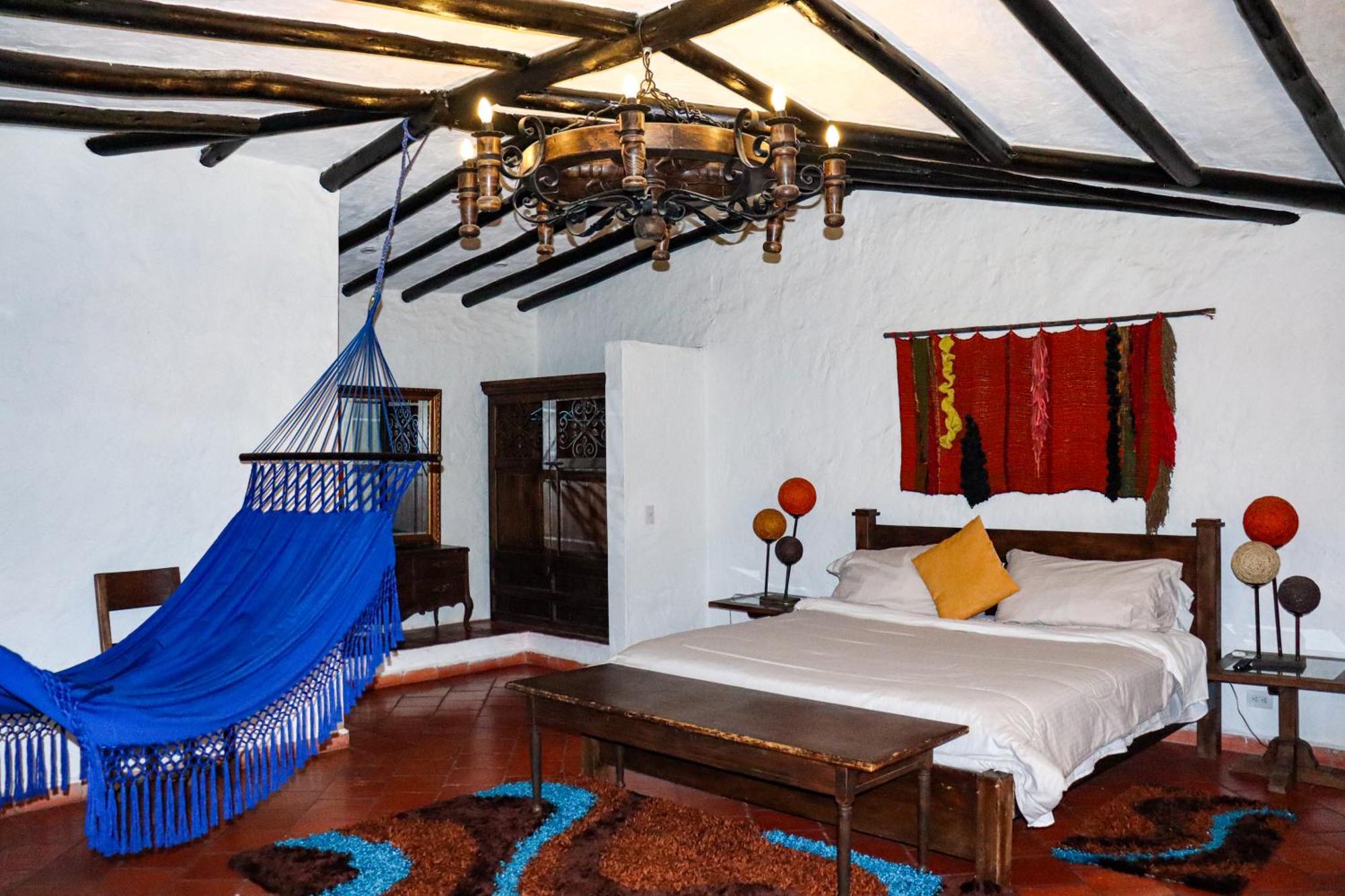 Отель Casona Quesada Суэска Экстерьер фото
