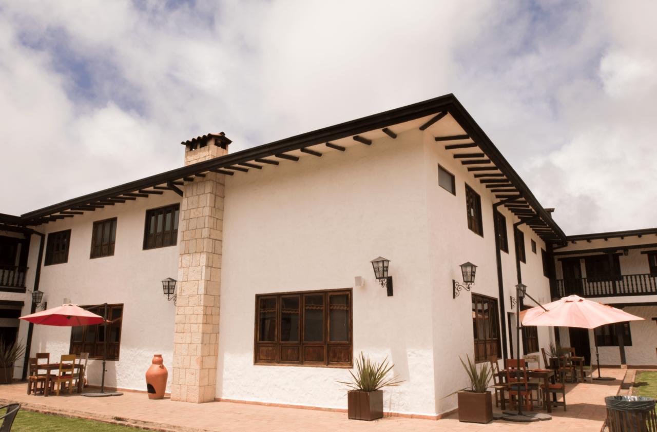Отель Casona Quesada Суэска Экстерьер фото