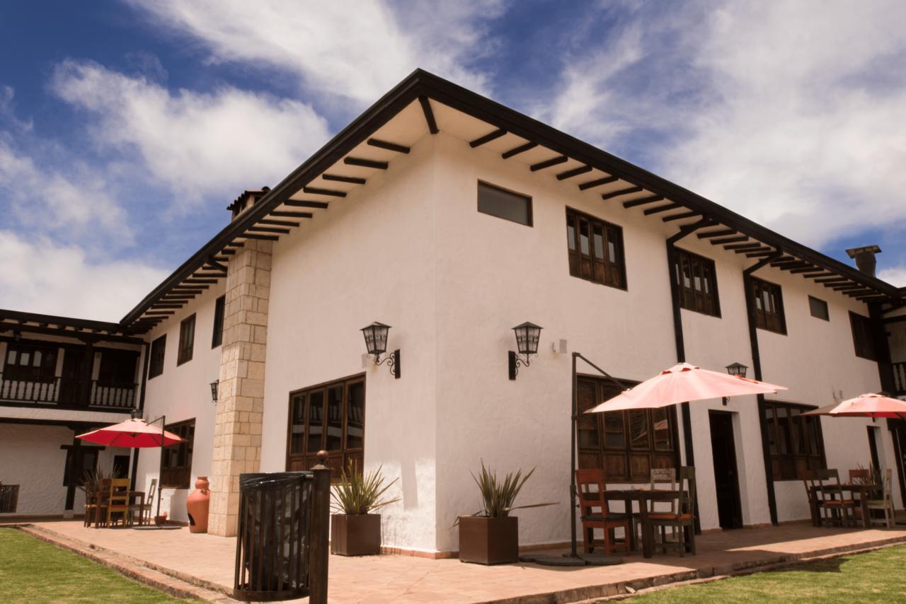 Отель Casona Quesada Суэска Экстерьер фото