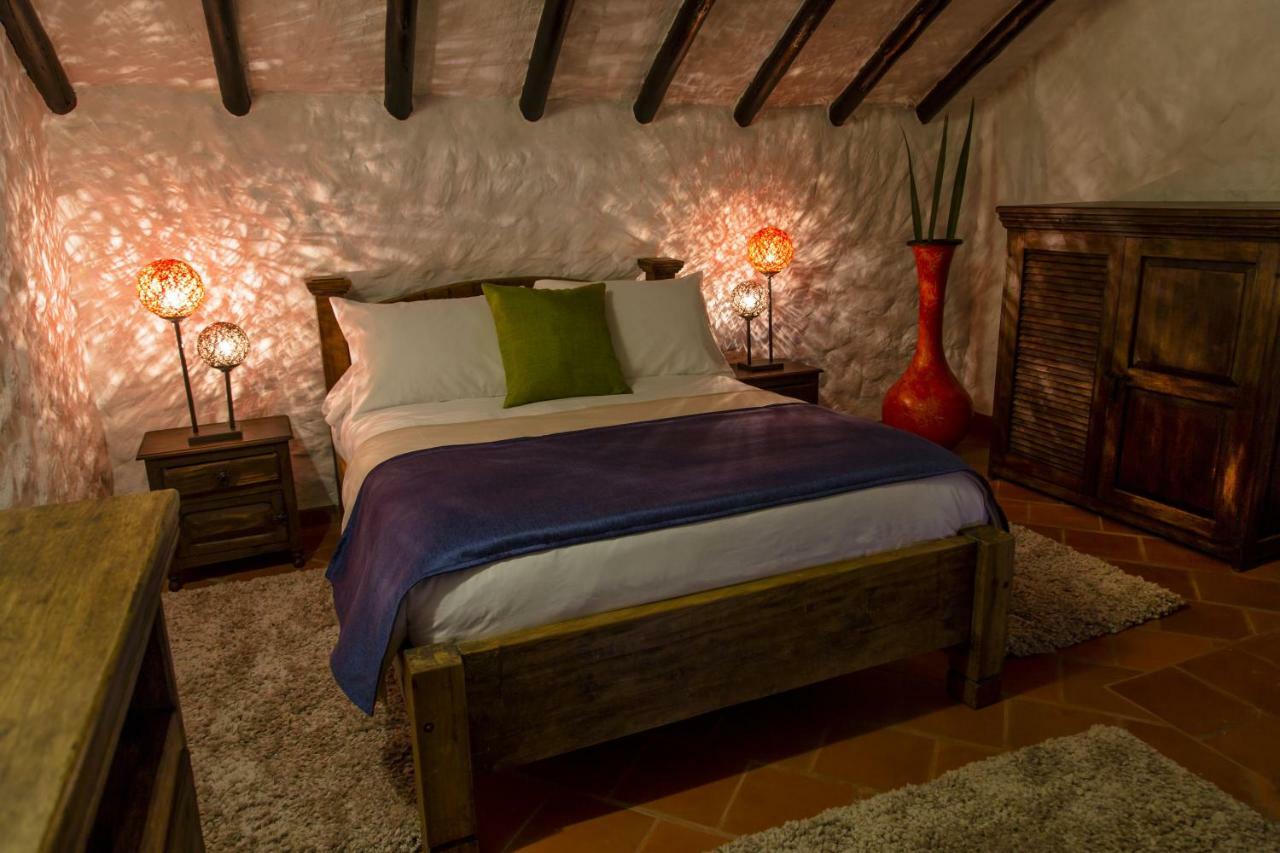 Отель Casona Quesada Суэска Экстерьер фото