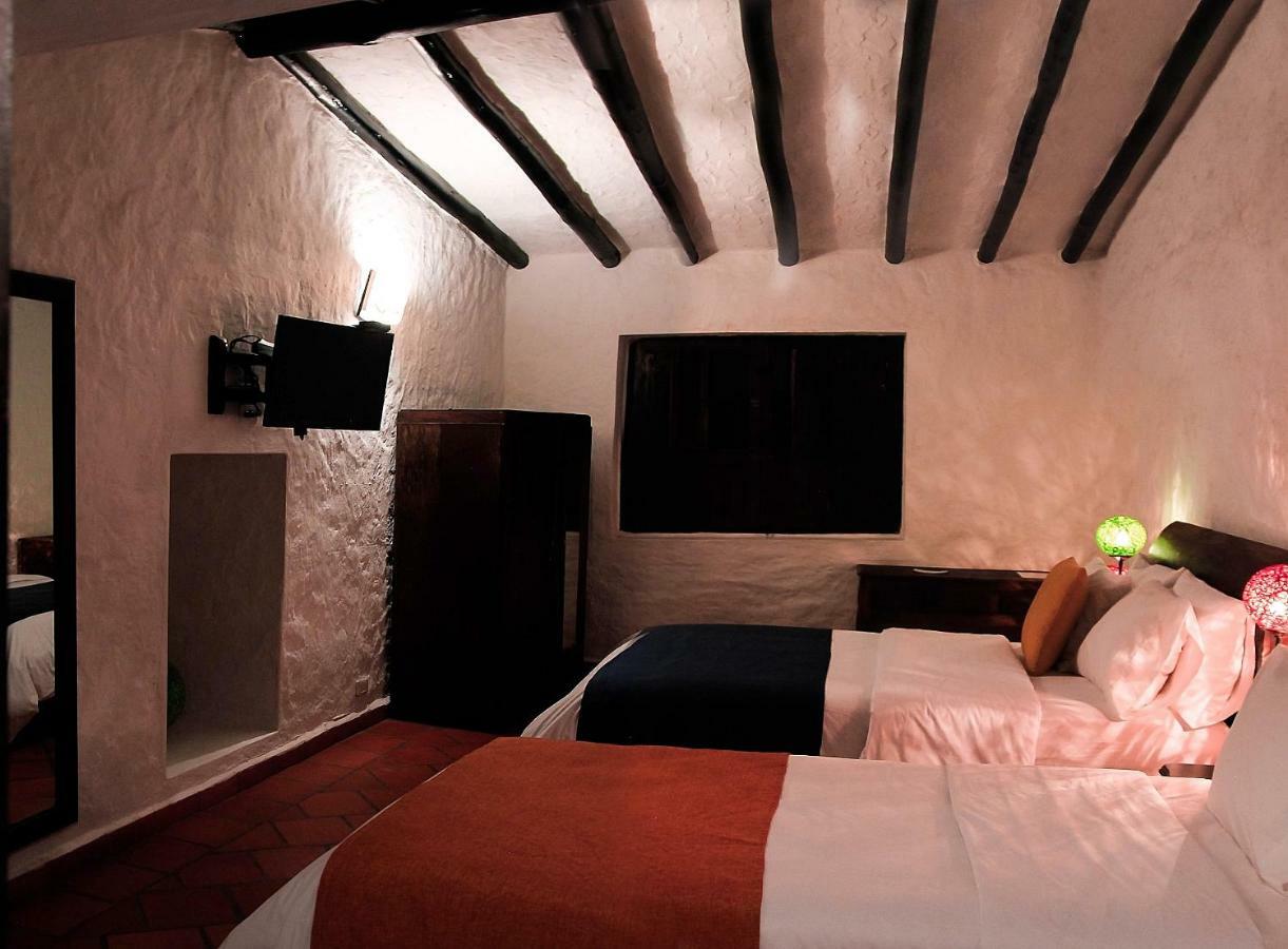 Отель Casona Quesada Суэска Экстерьер фото